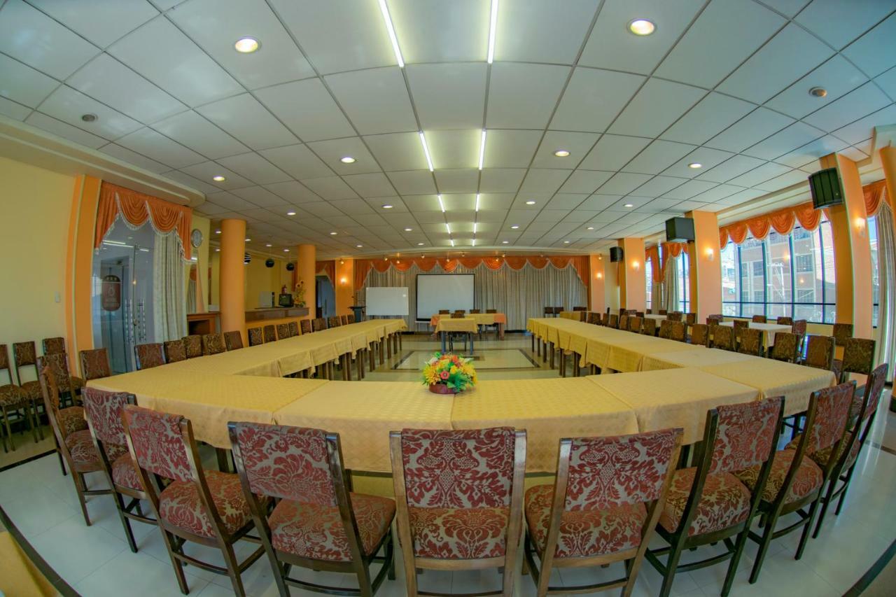 Hotel Oporto Оруро Екстериор снимка